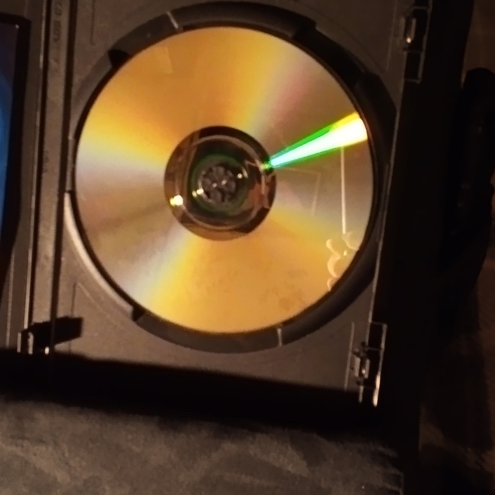 DVD:Ted Rated R And Unrated - Picture 2 of 4